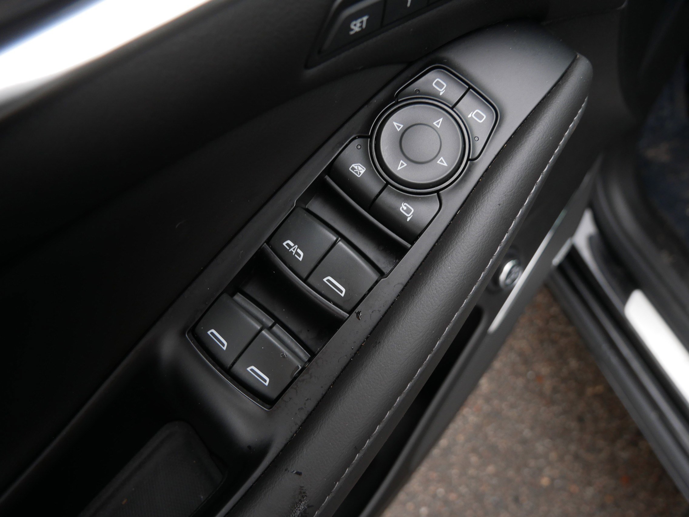 Used 2023 Buick Enclave Avenir w/ Avenir Technology Package image 21