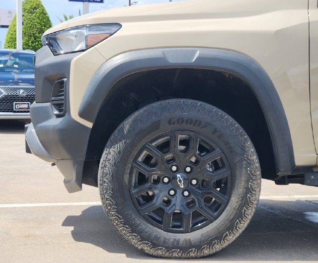Used 2023 Chevrolet Colorado Trail Boss w/ Advanced Trailering Package AWD/4WD image 8