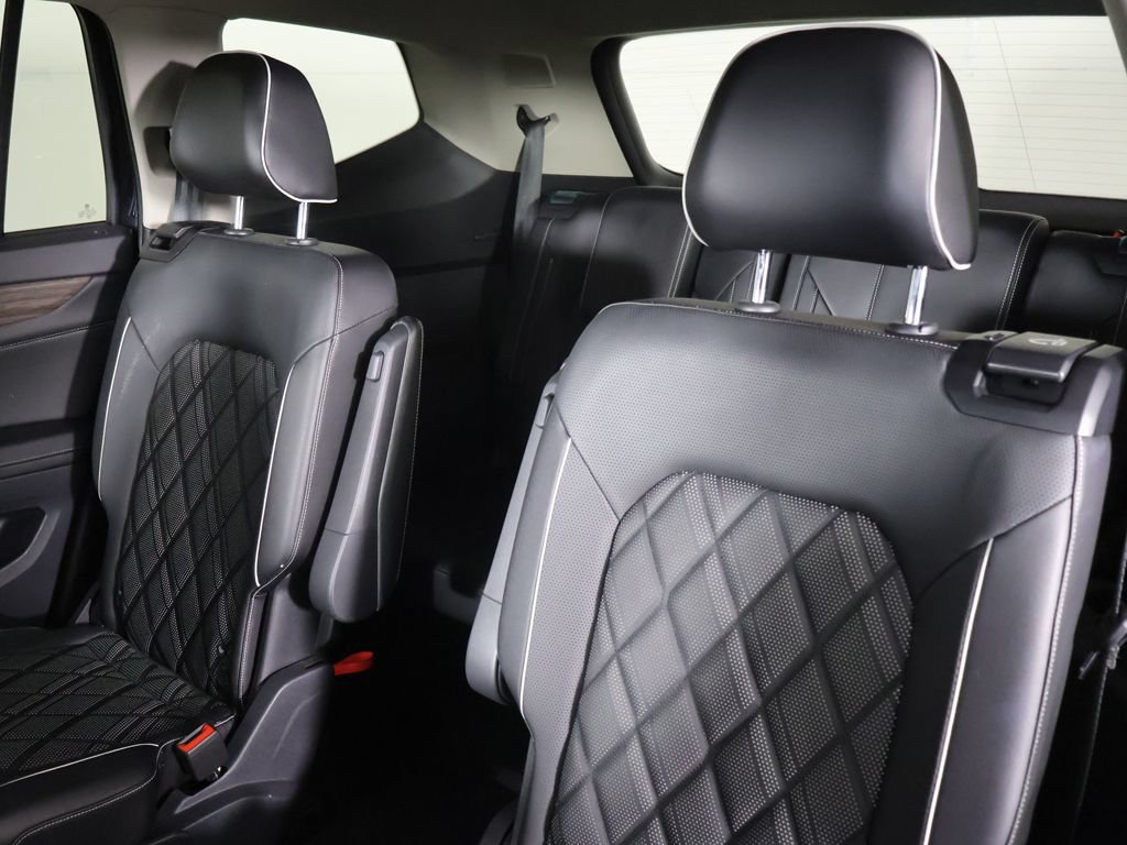 Used 2024 Volkswagen Atlas SEL Premium R-Line AWD/4WD image 35