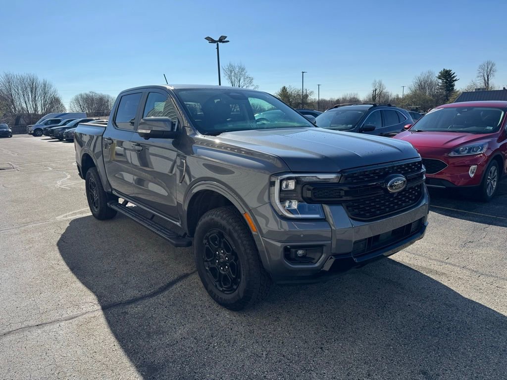 Used 2025 Ford Ranger Lariat w/ Black Appearance Package image 6