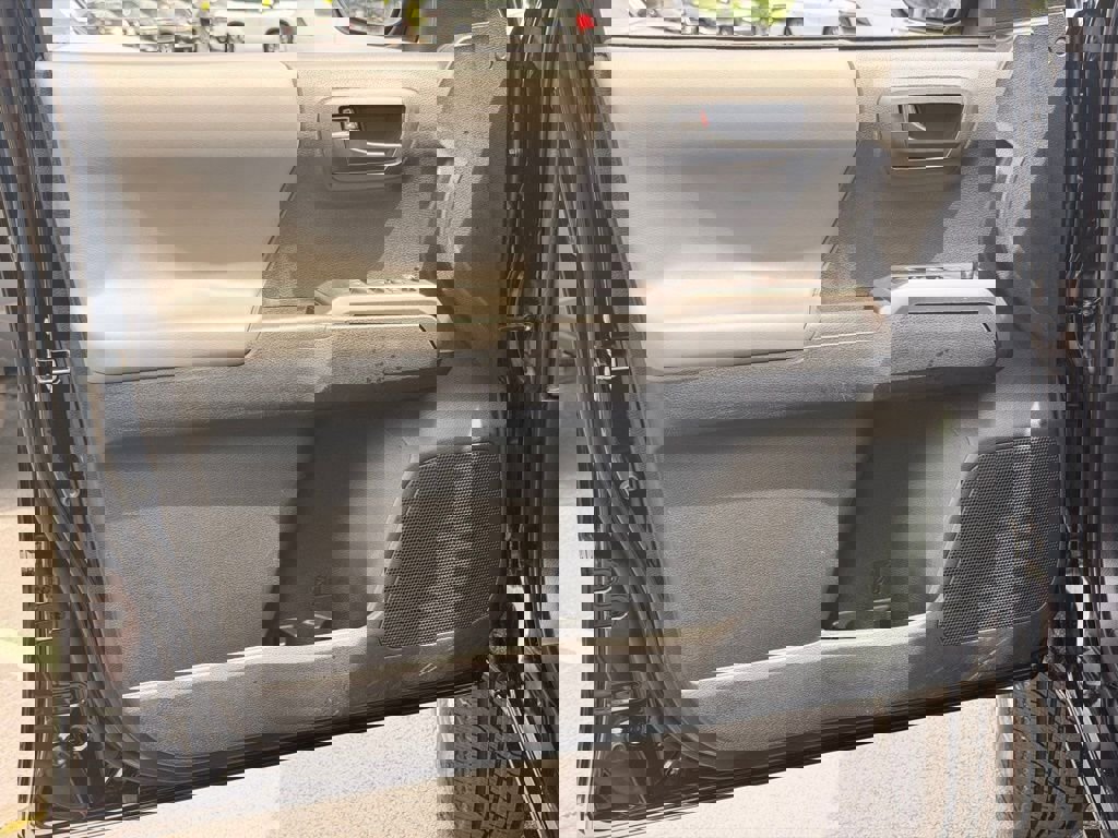 Used 2022 Toyota Tacoma SR5 image 22