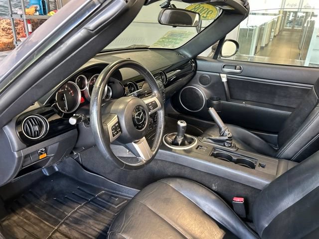 Used 2008 MAZDA MX-5 Miata Grand Touring RWD image 2