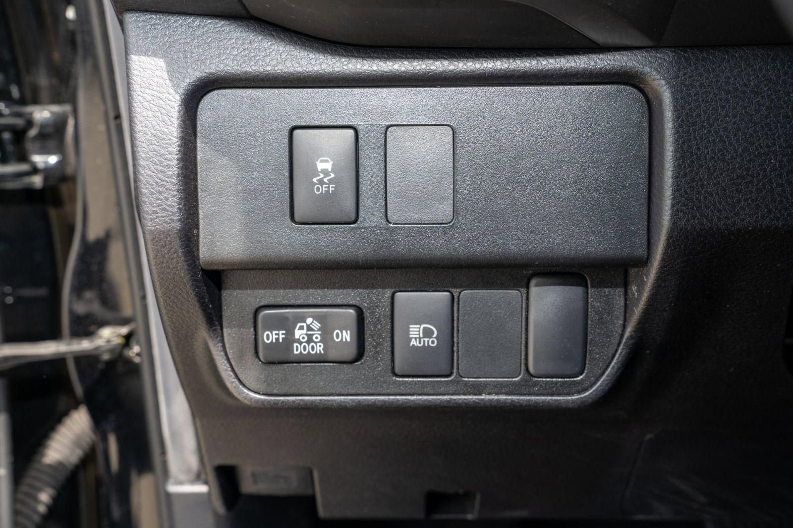 Used 2023 Toyota Tacoma SR5 RWD image 28