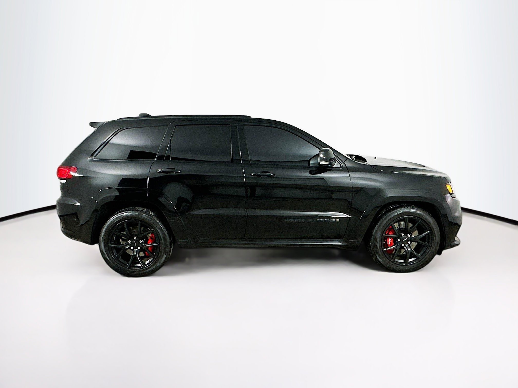 Certified 2021 Jeep Grand Cherokee SRT image 4