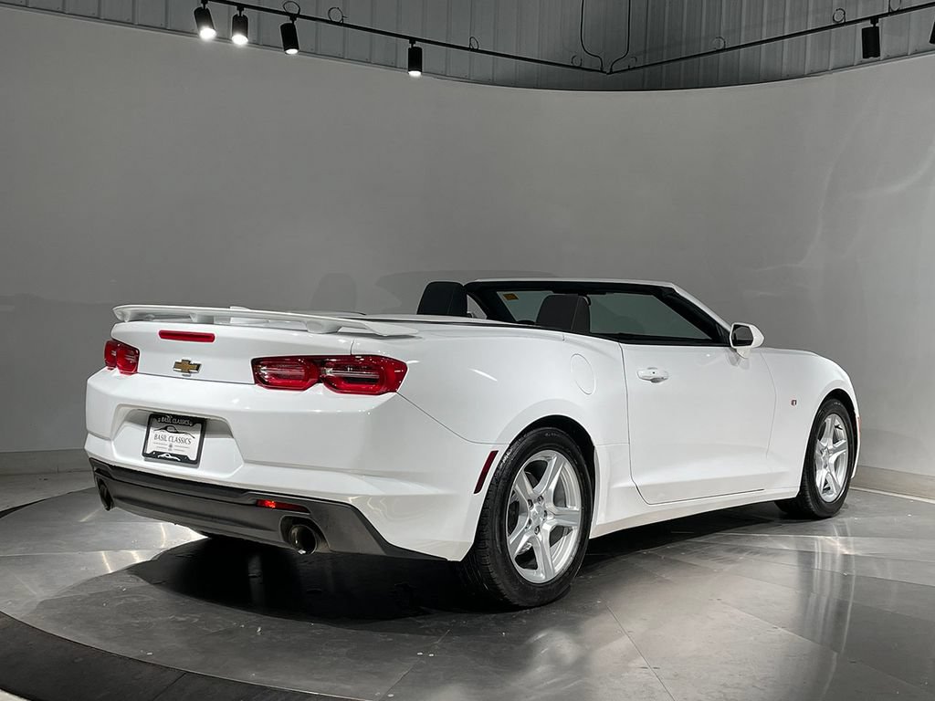 Used 2019 Chevrolet Camaro LT RWD image 6