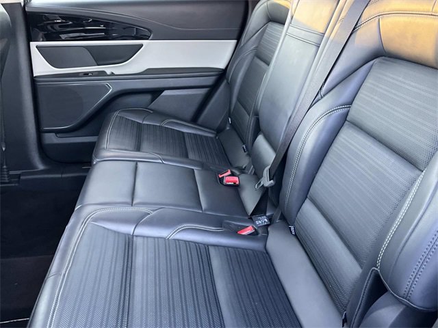 Used 2024 Lincoln Nautilus Reserve image 21