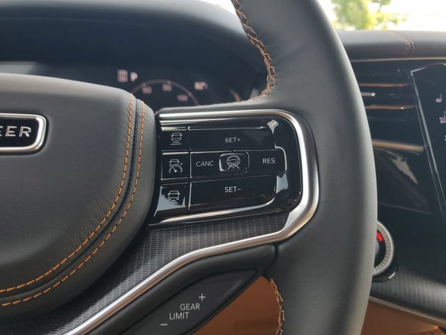 New 2026 Jeep Grand Wagoneer L Summit AWD/4WD image 25