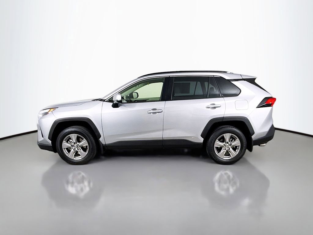 Used 2023 Toyota RAV4 XLE w/ Convenience Package image 4