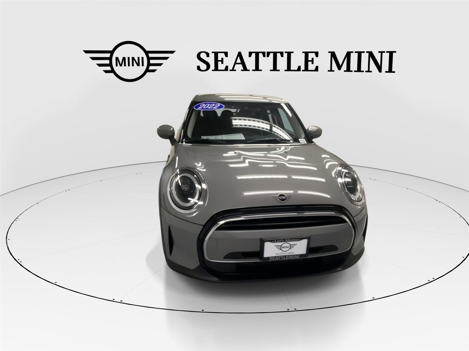 Used 2022 MINI Cooper 4-Door Hardtop FWD image 3