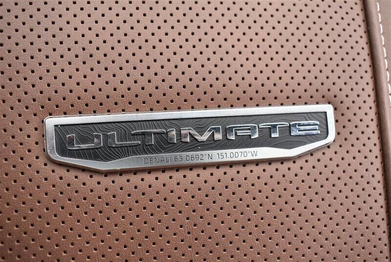 Used 2024 GMC Sierra 3500 Denali Ultimate image 29