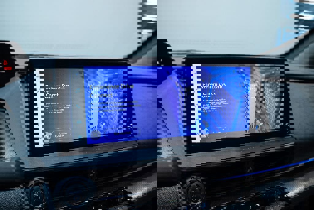 Used 2024 Toyota Prius XLE image 23