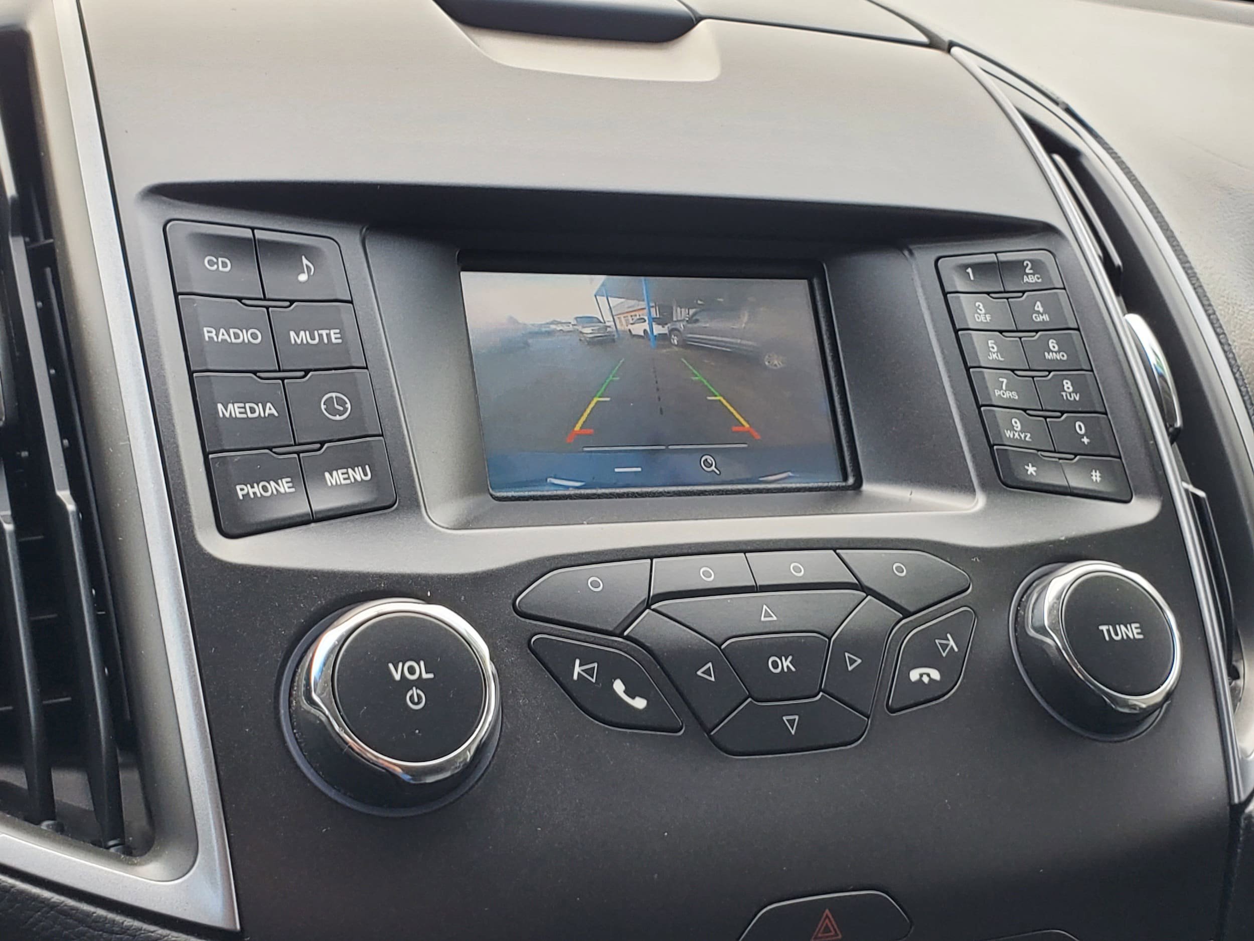 Used 2016 Ford Edge SE image 19