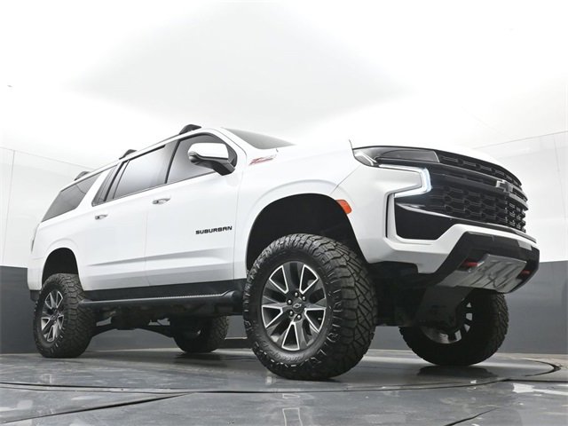 Used 2023 Chevrolet Suburban Z71 w/ Luxury Package image 48