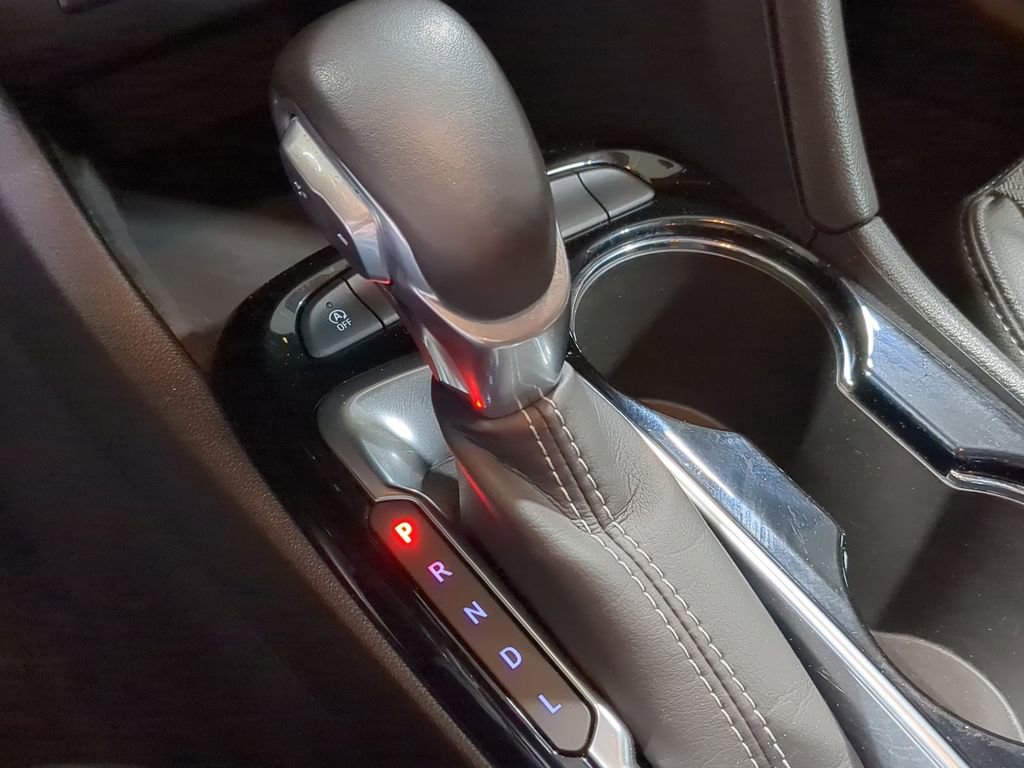 Used 2020 Buick Encore GX Select w/ Sport Touring Package AWD/4WD image 37