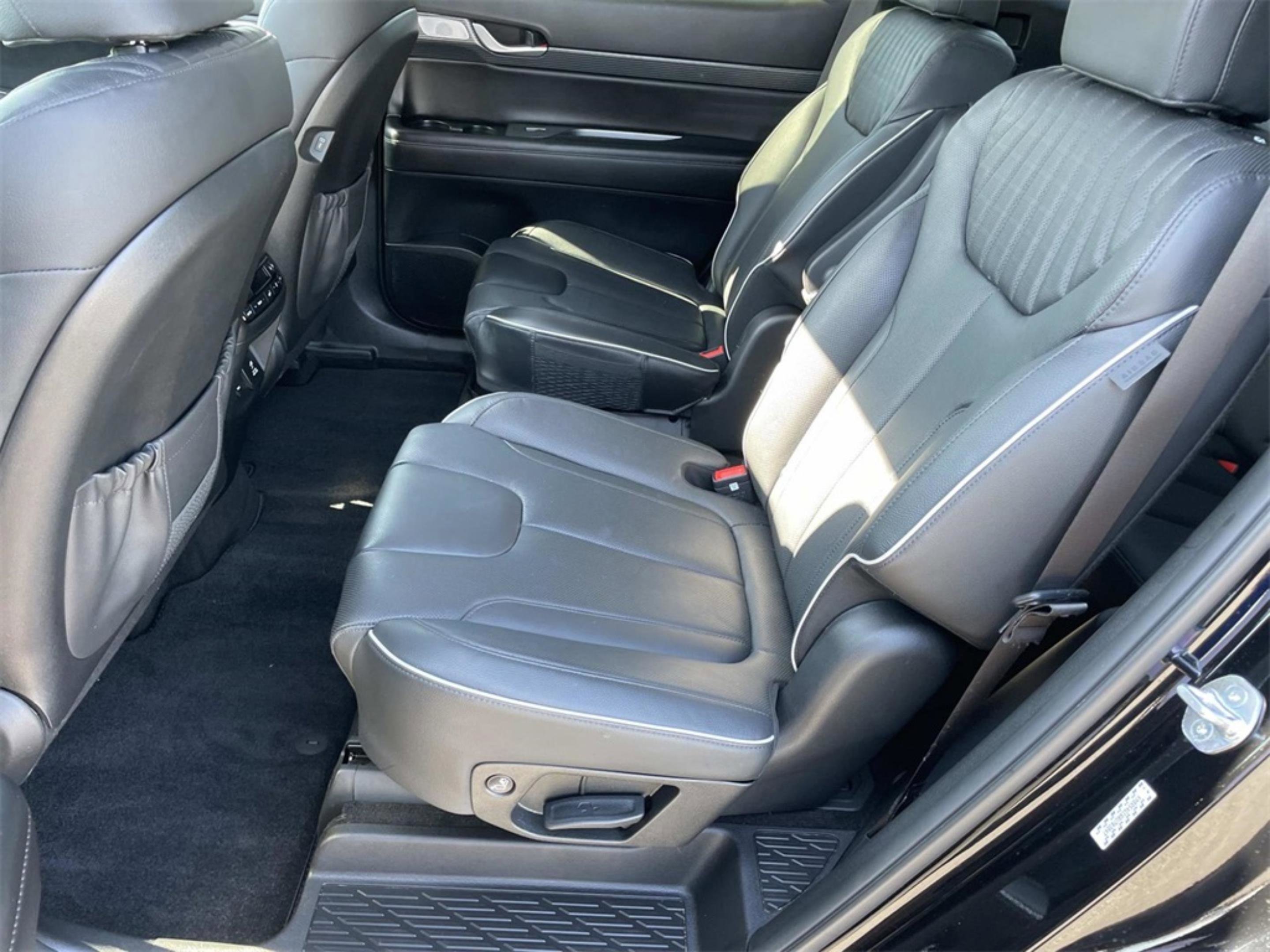 Used 2024 Hyundai Palisade Limited image 10