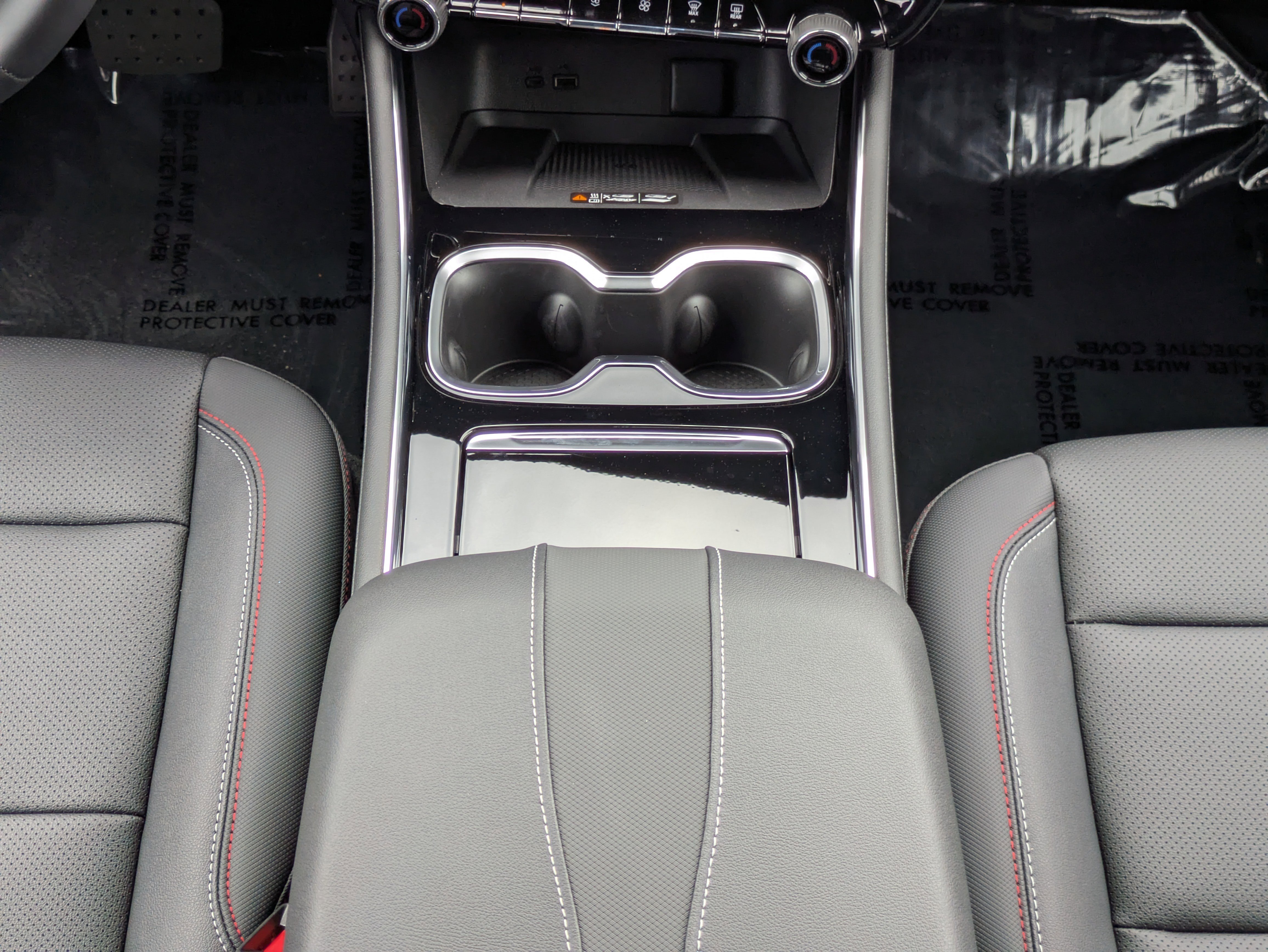 New 2026 Chevrolet Traverse Z71 w/ Enhanced Driving Package image 6