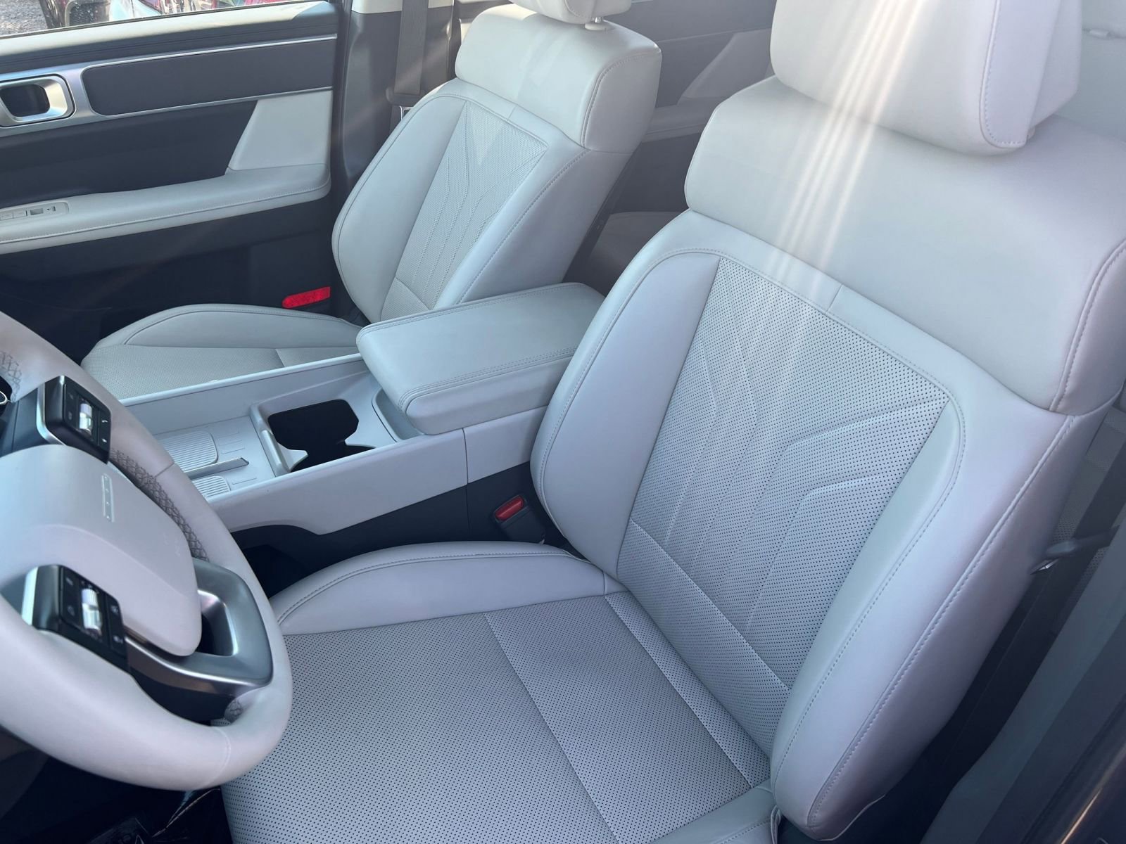 Used 2025 Hyundai Santa Fe SEL image 41