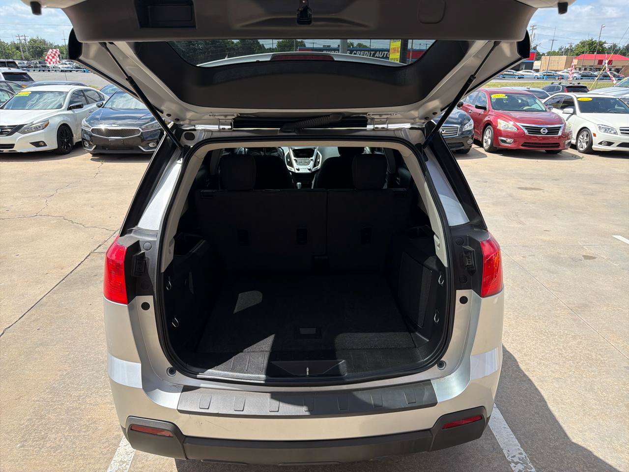 Used 2014 GMC Terrain SLE FWD image 29