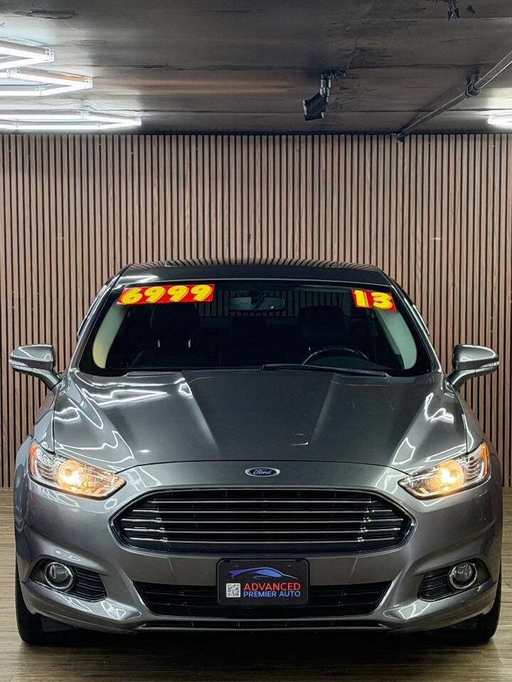 Used 2013 Ford Fusion SE FWD image 2