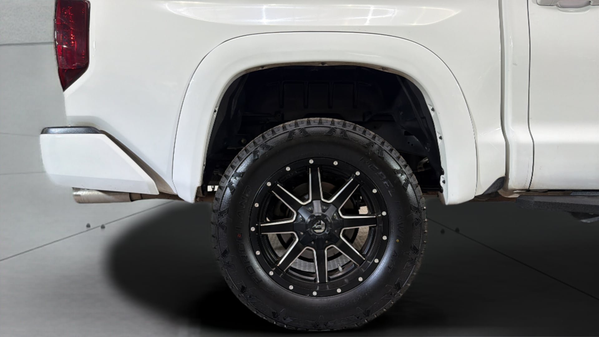 Used 2016 Toyota Tundra 1794 Edition AWD/4WD image 35