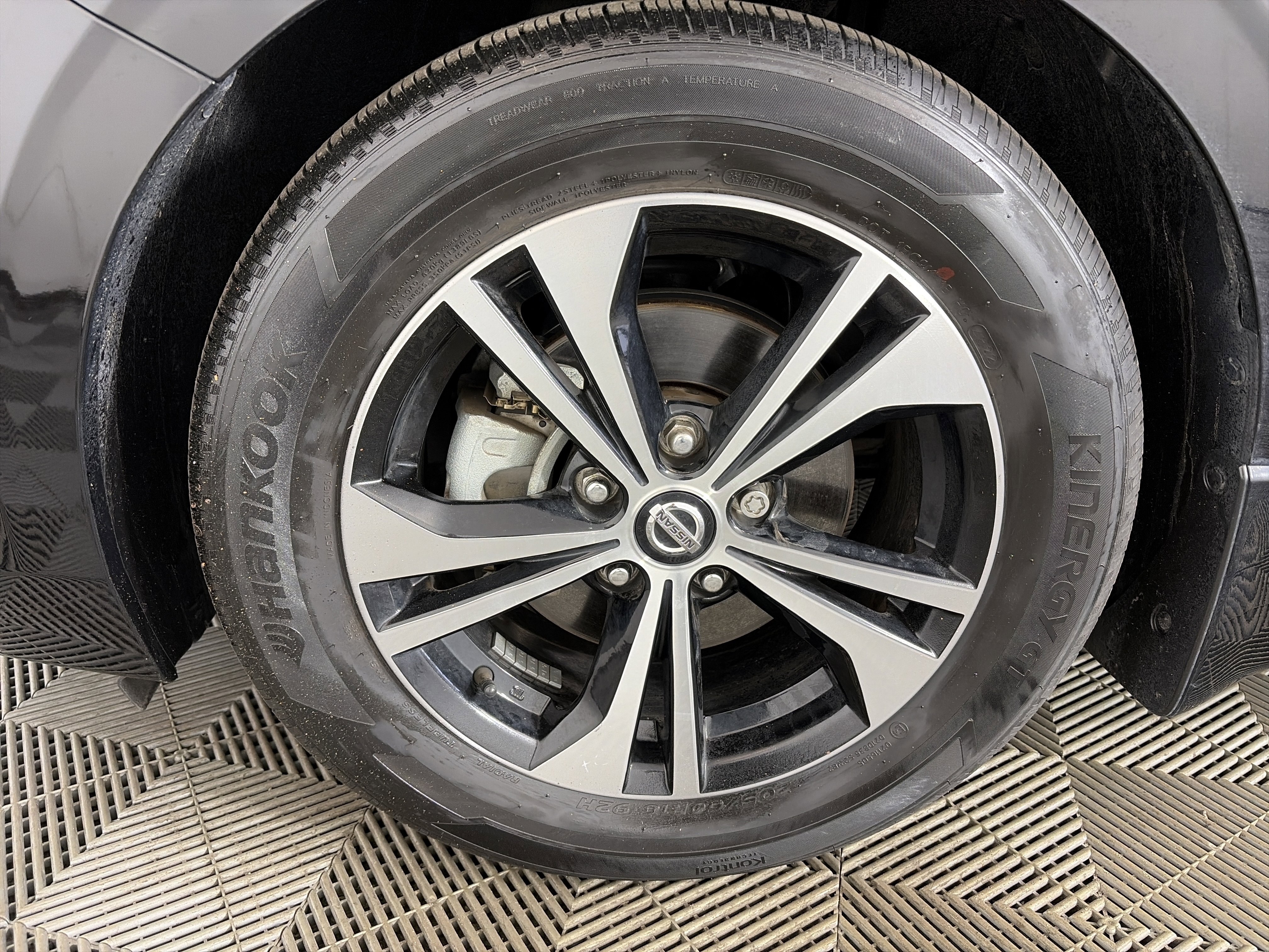 Certified 2023 Nissan Sentra SV w/ All-Weather Package image 13