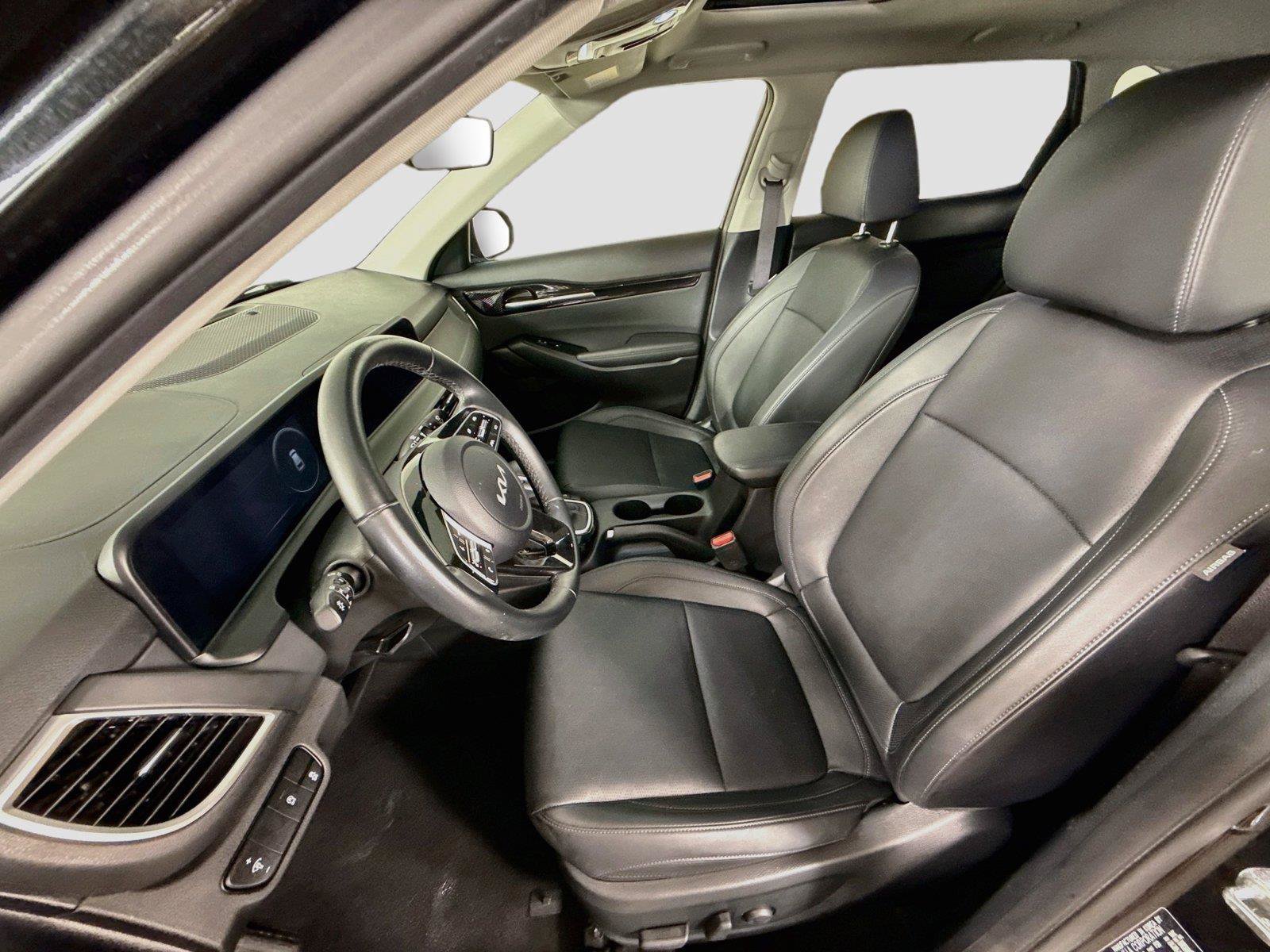 Used 2024 Kia Seltos EX AWD/4WD image 15