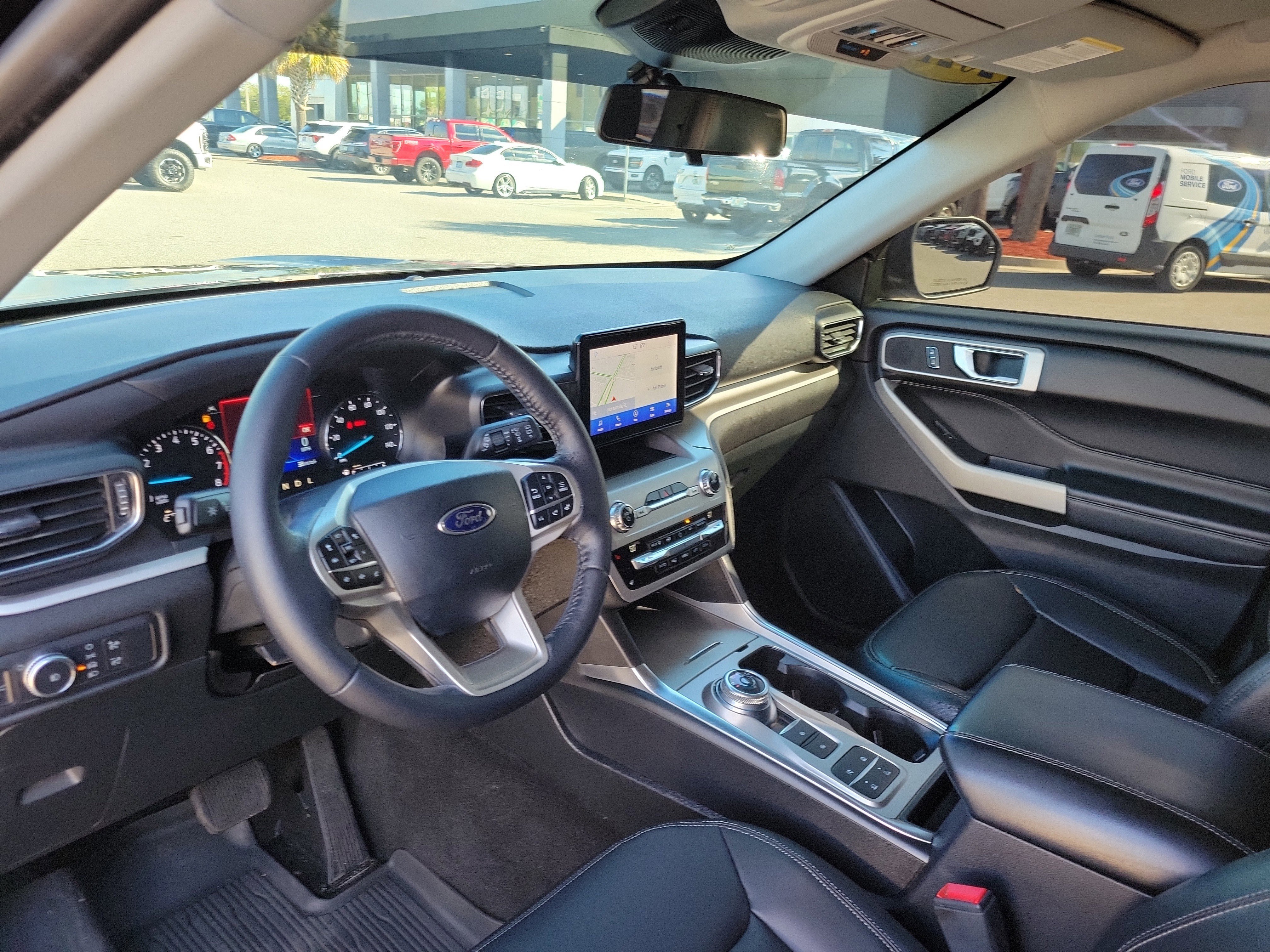 Certified 2021 Ford Explorer XLT w/ Equipment Group 202A image 7