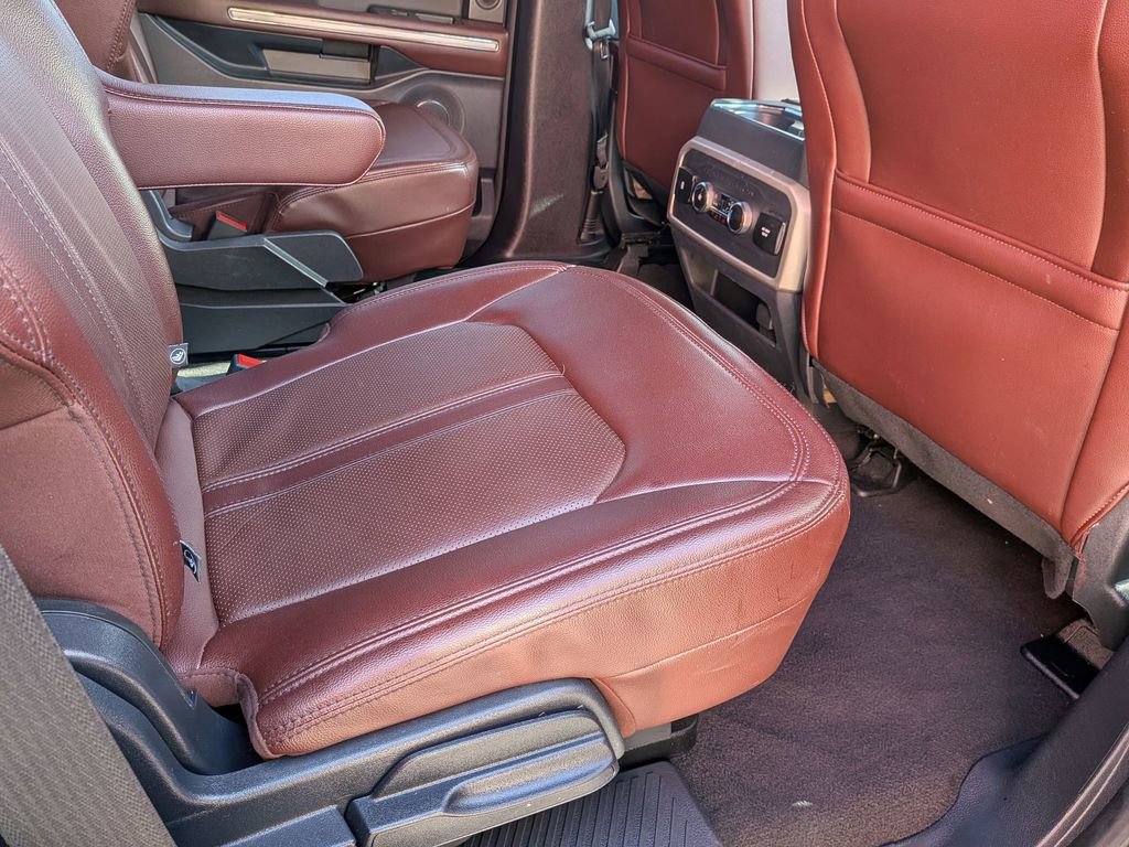 Used 2024 Ford Expedition Limited image 26