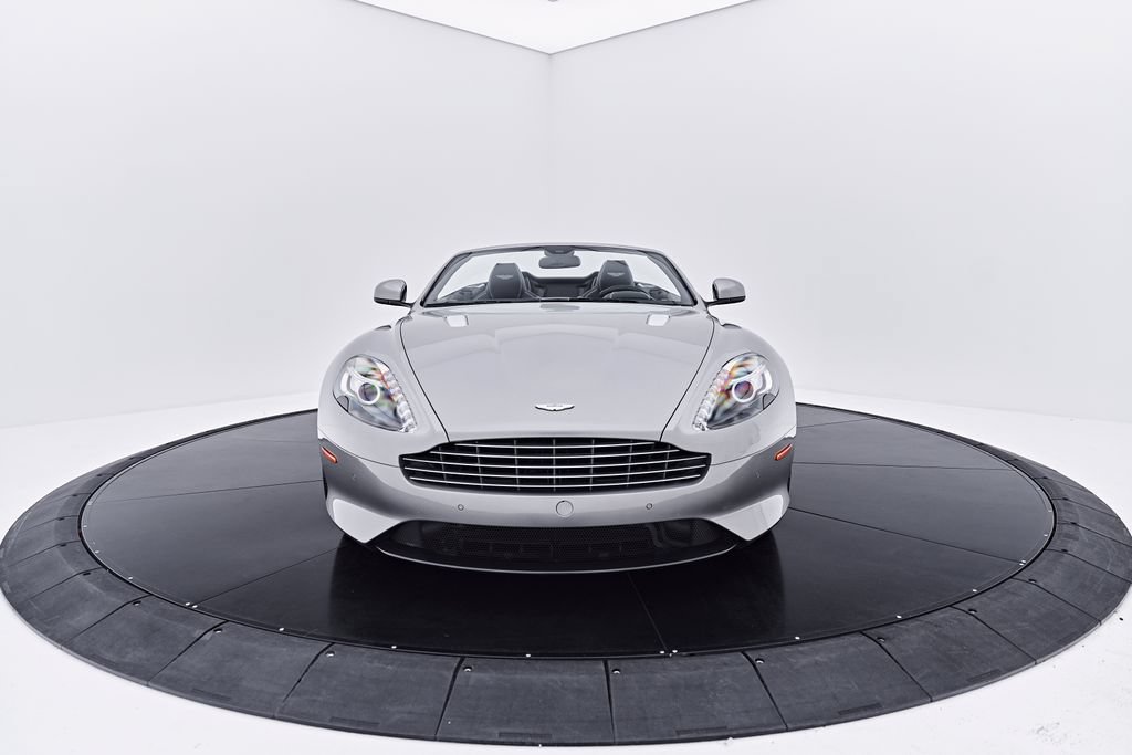 Used 2016 Aston Martin DB9 GT RWD image 30