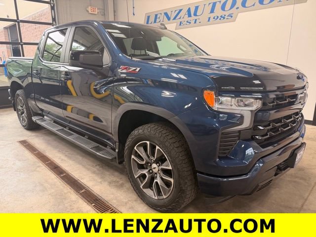 Used 2022 Chevrolet Silverado 1500 RST AWD/4WD image 2
