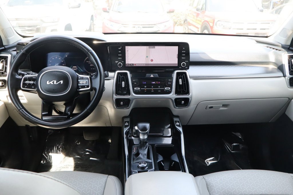 Used 2023 Kia Sorento SX FWD image 25