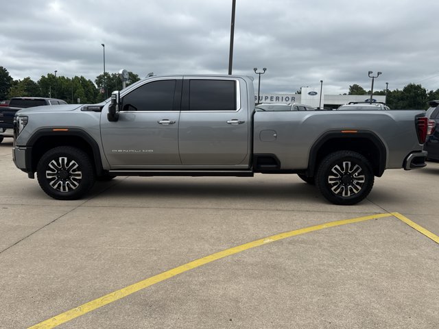 Used 2026 GMC Sierra 3500 Denali Ultimate w/ Snow Plow Prep/Camper Package AWD/4WD image 10