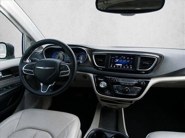 Used 2021 Chrysler Voyager Lxi FWD image 23