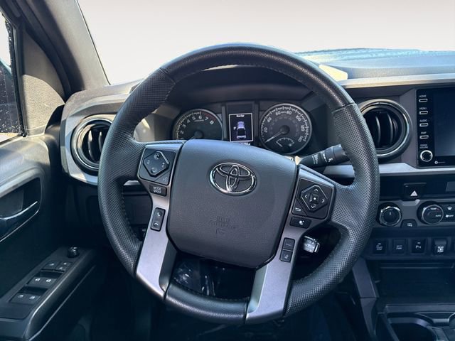 Used 2022 Toyota Tacoma TRD Sport w/ Technology Package AWD/4WD image 12