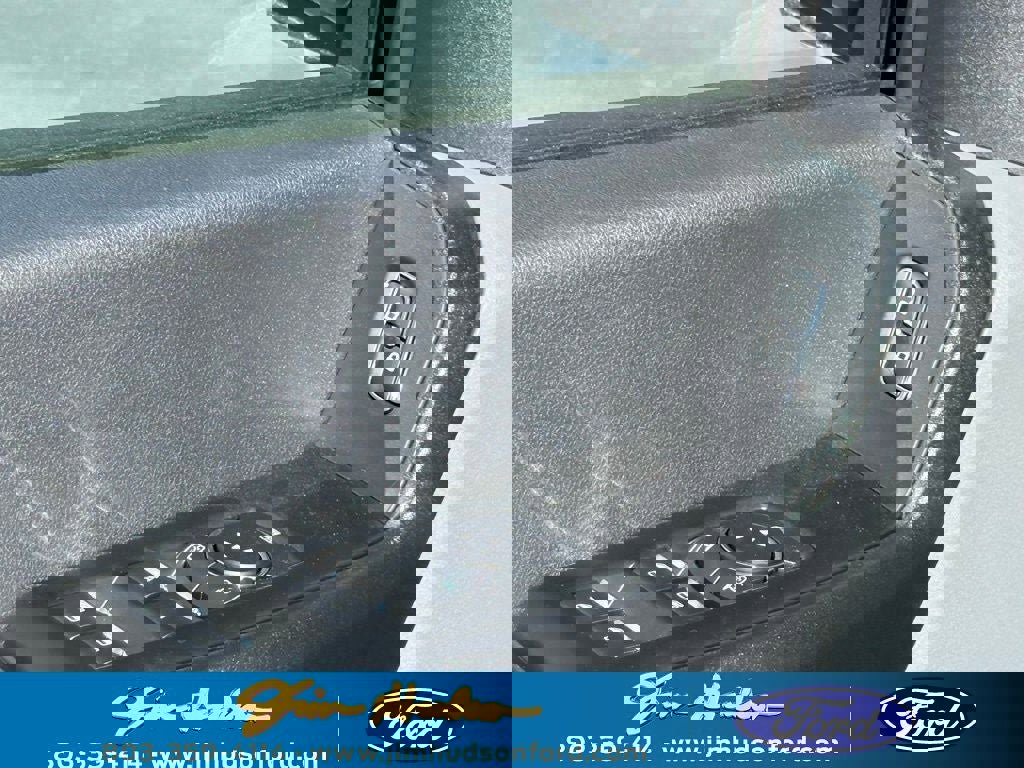 New 2026 Ford F250 XL w/ XL Chrome Package image 12