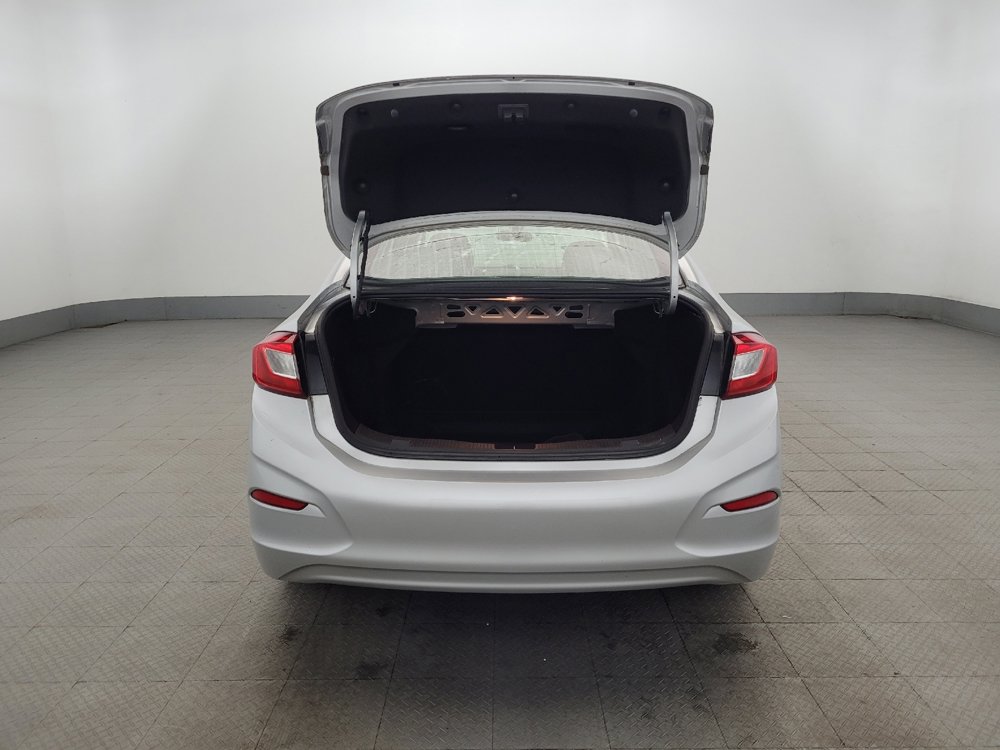 Used 2019 Chevrolet Cruze LS w/ LS Convenience Package FWD image 29
