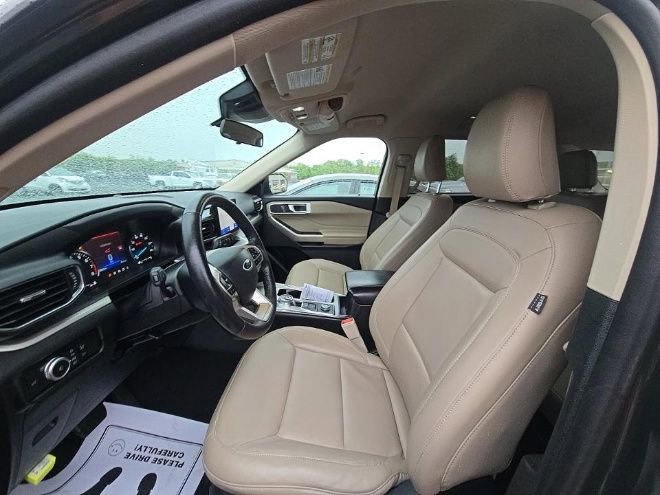 Used 2022 Ford Explorer XLT w/ Equipment Group 202A AWD/4WD image 8
