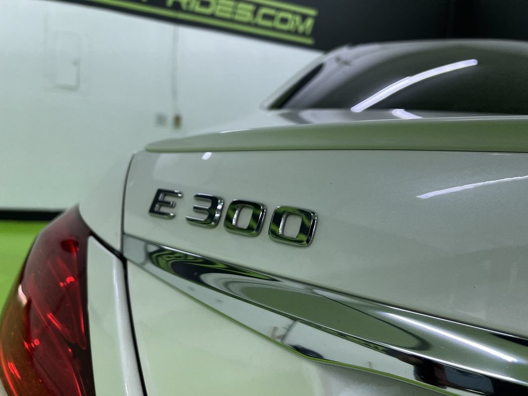 Used 2018 Mercedes-Benz E 300 w/ Premium 1 Package image 12