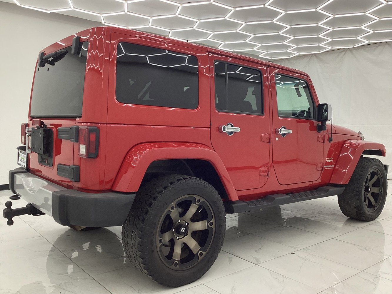 Used 2011 Jeep Wrangler Unlimited Sahara image 12