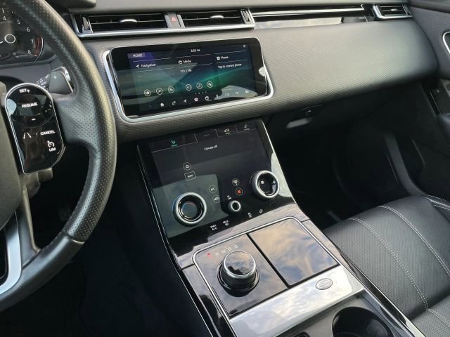 Used 2019 Land Rover Range Rover Velar S image 27