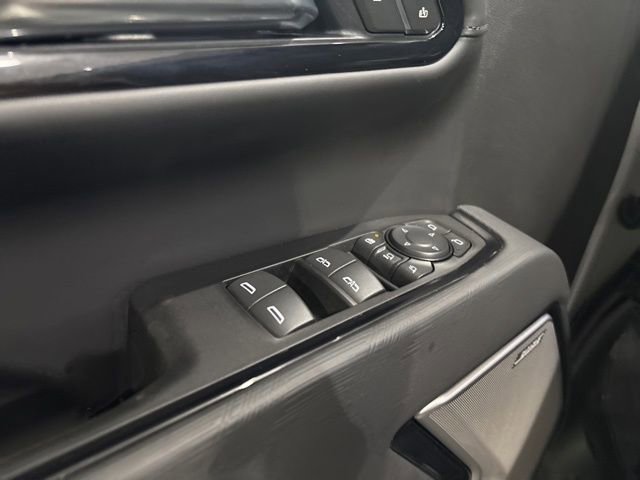 Used 2025 GMC Sierra 2500 AT4X image 13