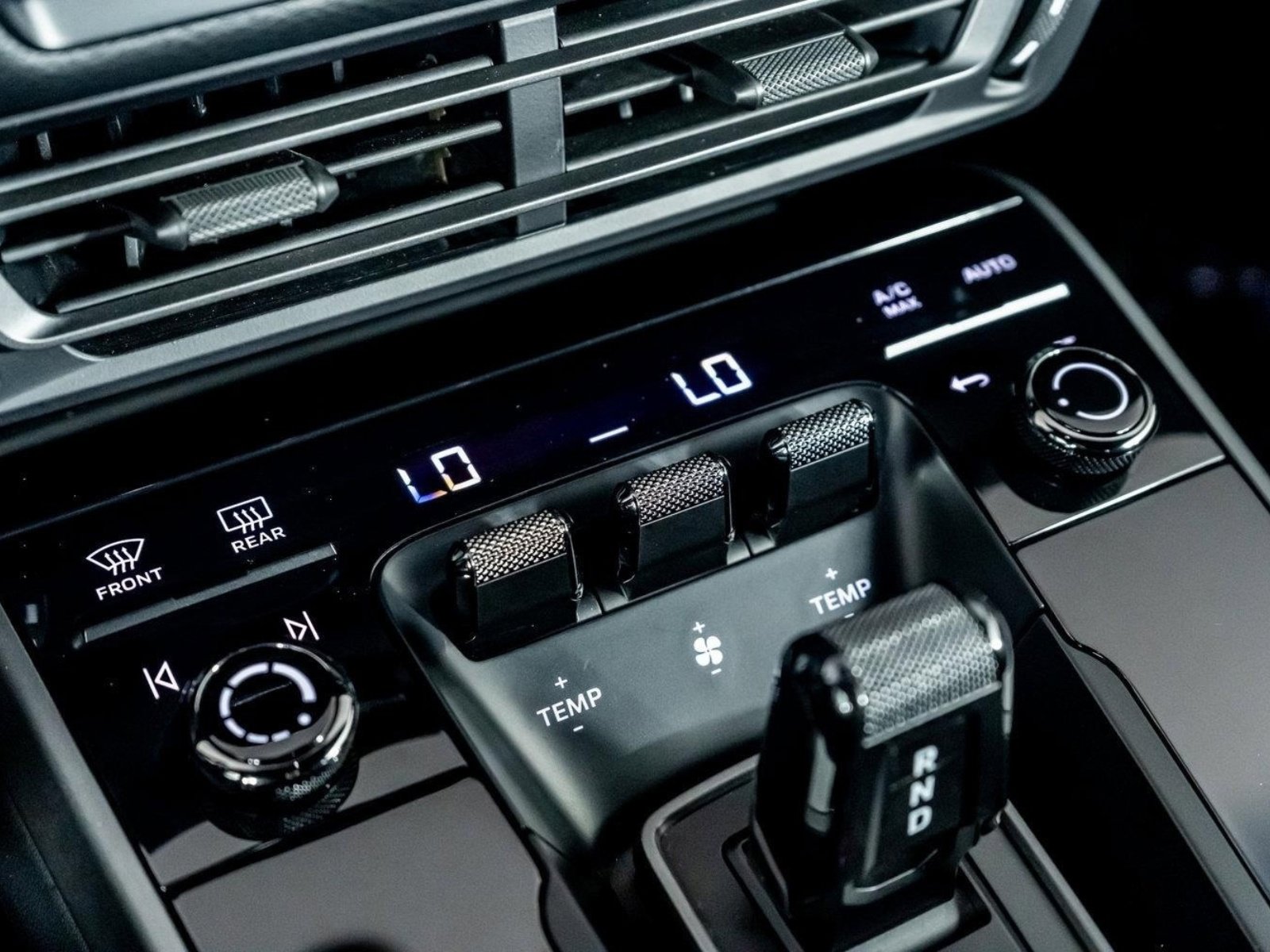 Used 2020 Porsche 911 Carrera 4S w/ Sport Package image 50