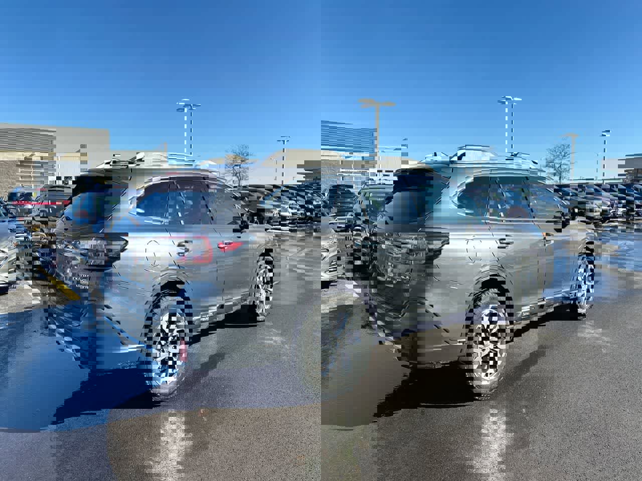 Used 2020 Subaru Outback Touring XT image 13