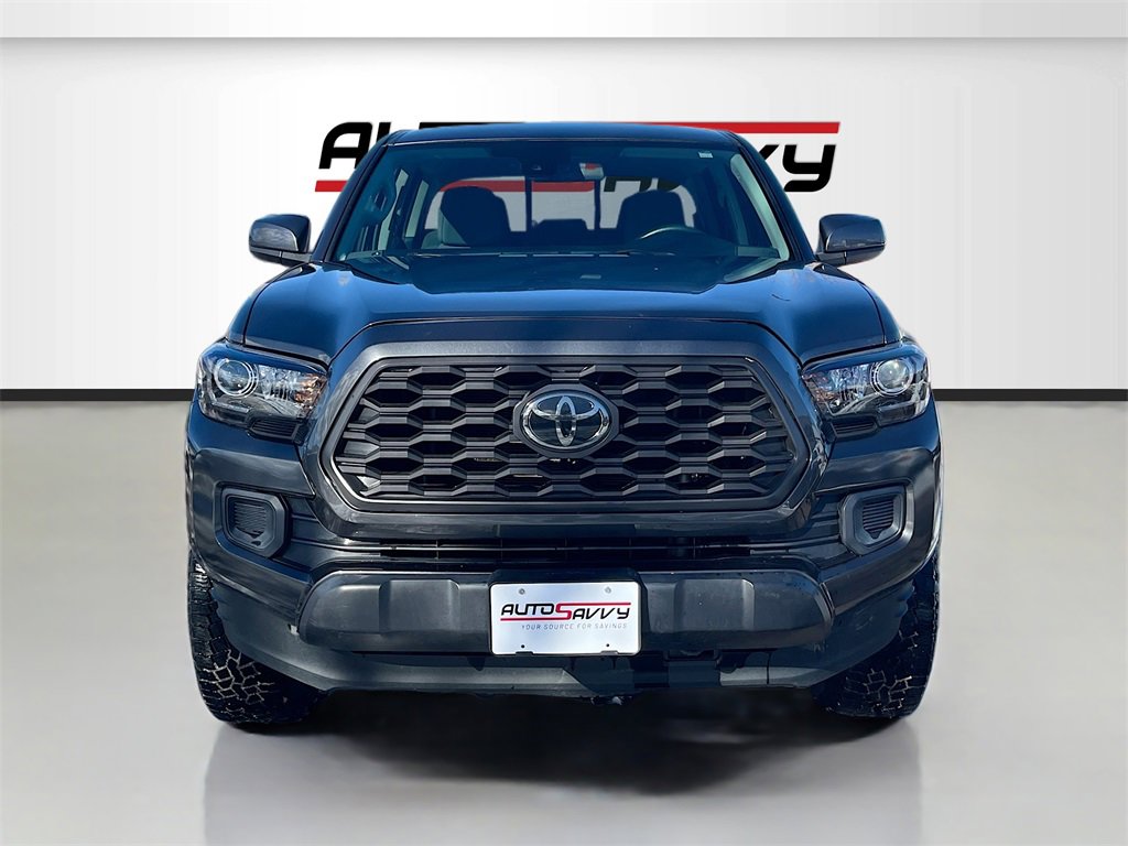 Used 2018 Toyota Tacoma SR image 2