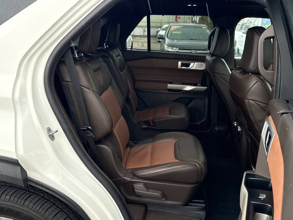 Used 2023 Ford Explorer King Ranch w/ Technology Package RWD image 29