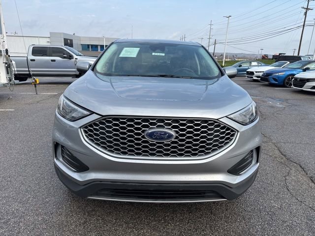 Used 2024 Ford Edge SEL image 2