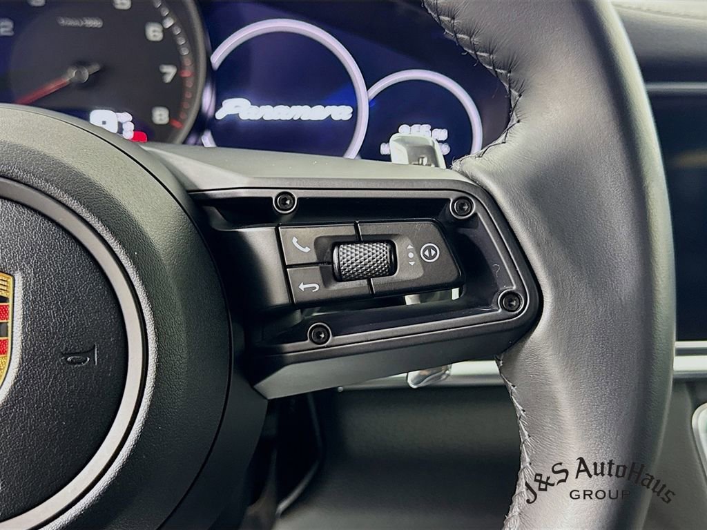 Used 2022 Porsche Panamera Platinum Edition image 14