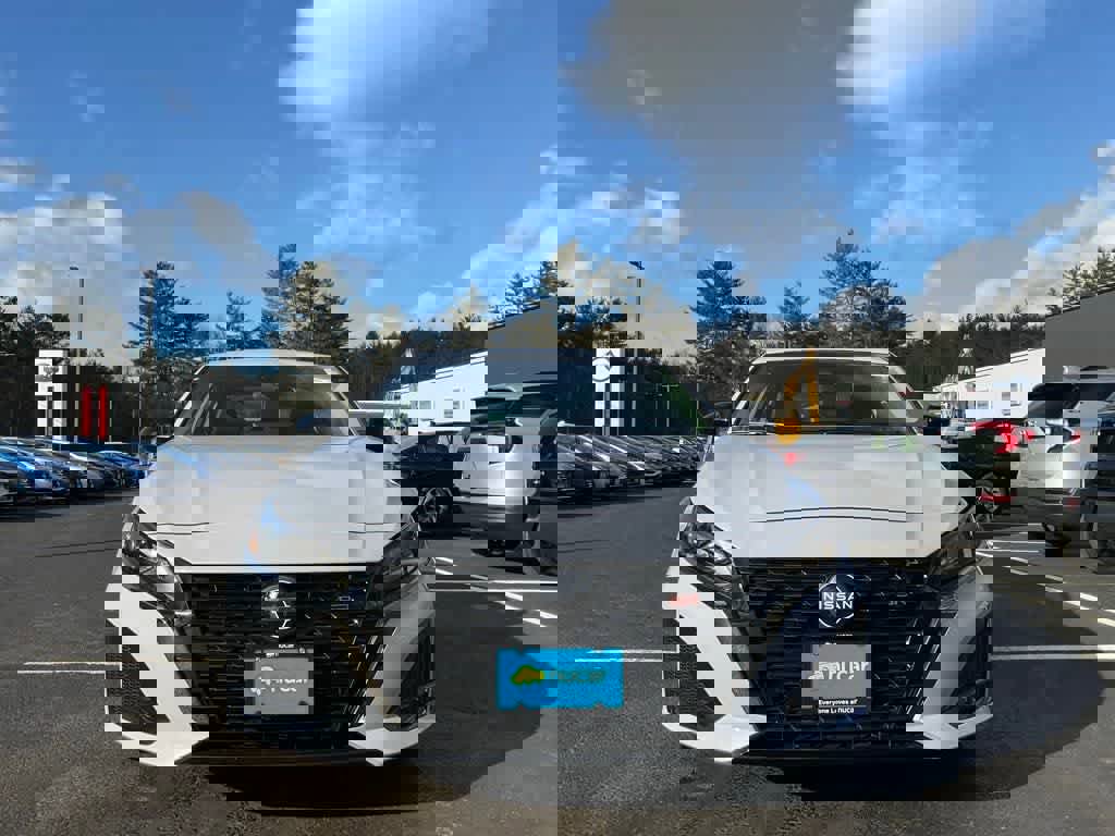 New 2025 Nissan Altima 2.5 SR w/ SR Premium Package image 7