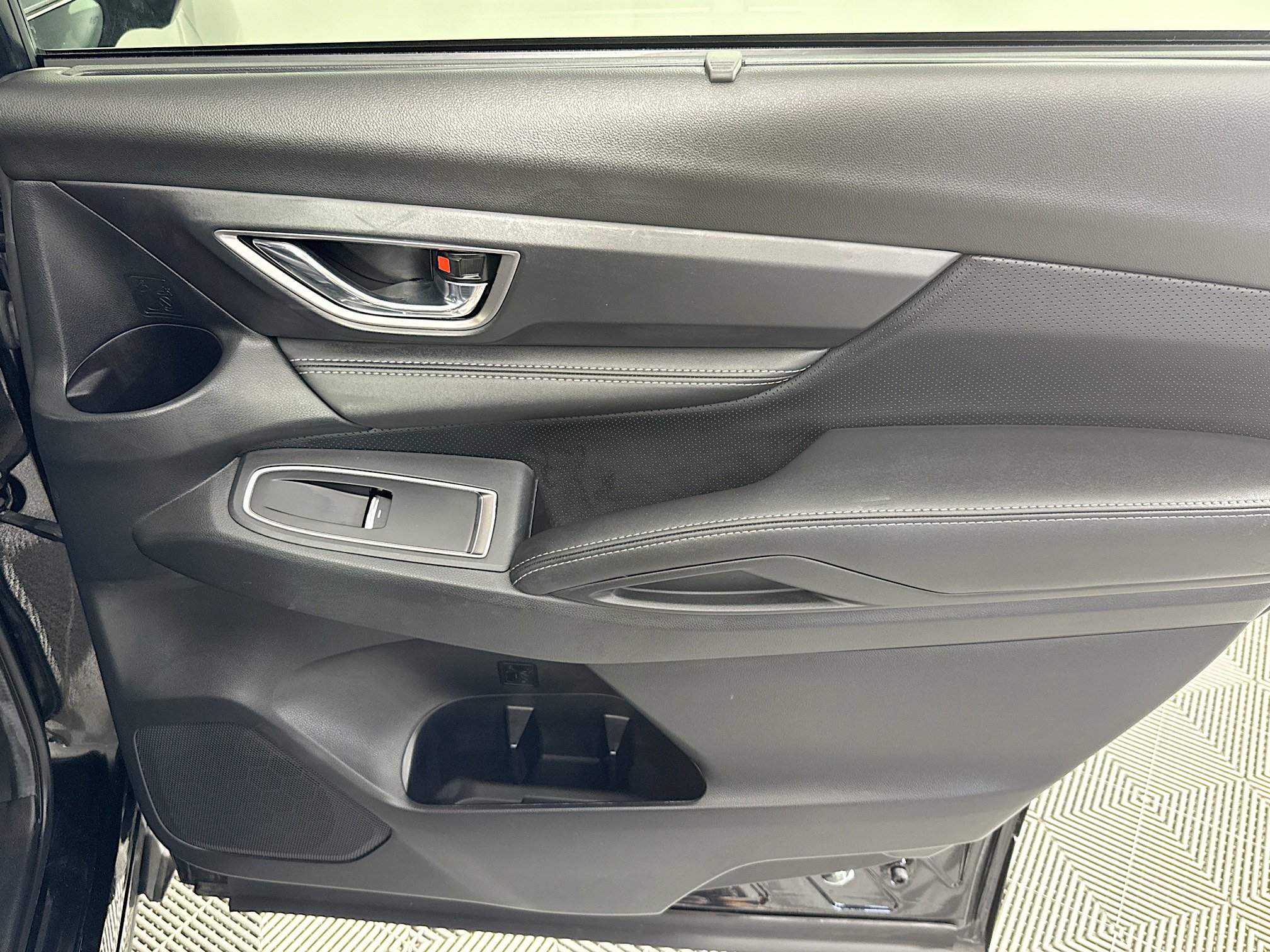 Used 2024 Subaru Ascent Limited AWD/4WD image 27