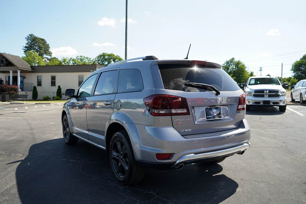 Used 2019 Dodge Journey Crossroad AWD/4WD image 3